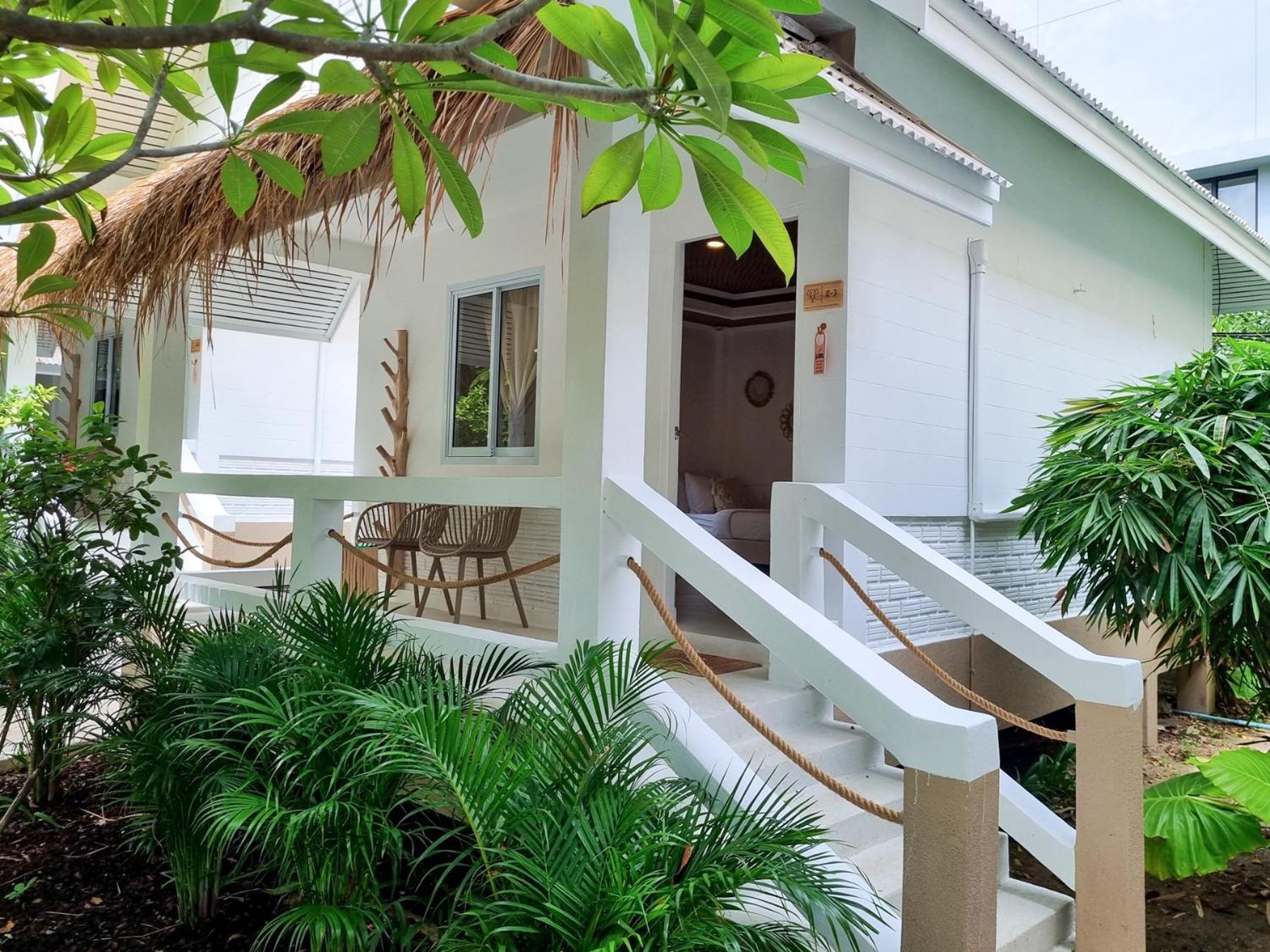 Elephant Beach Club & Resort Samui Chaweng  Ruang foto