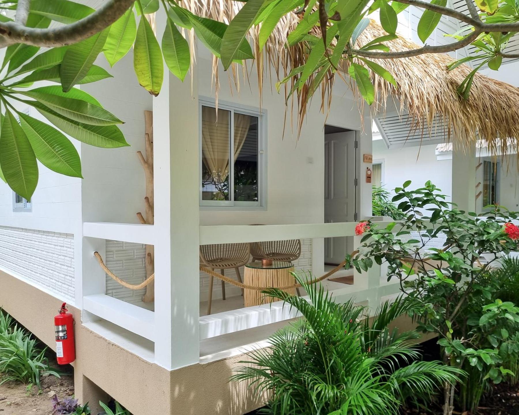 Elephant Beach Club & Resort Samui Chaweng  Ruang foto